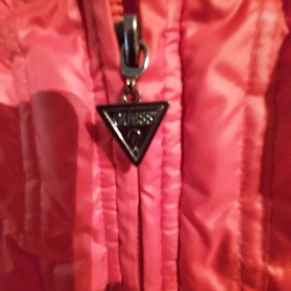 Guess puffer coat - Picture 2 of 4